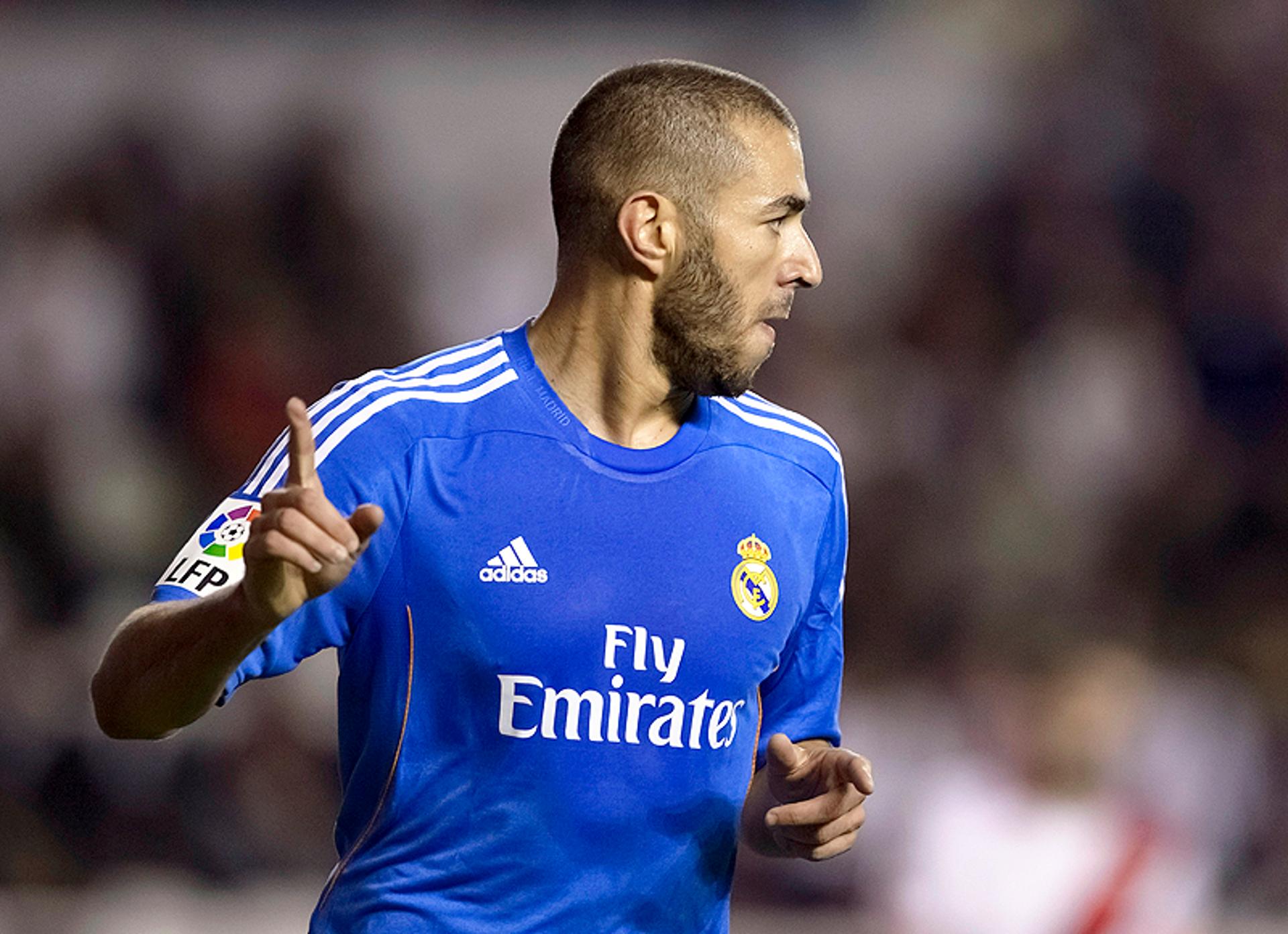 Rayo Vallecano x Real Madrid - Benzema (Foto: Dani Pozo/ AFP)