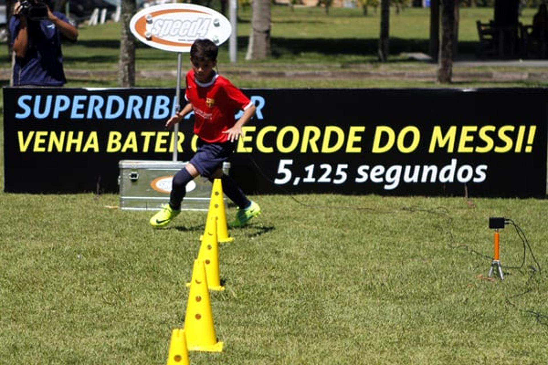 Escolinha do Barcelona (Foto: Gilvan de Souza)