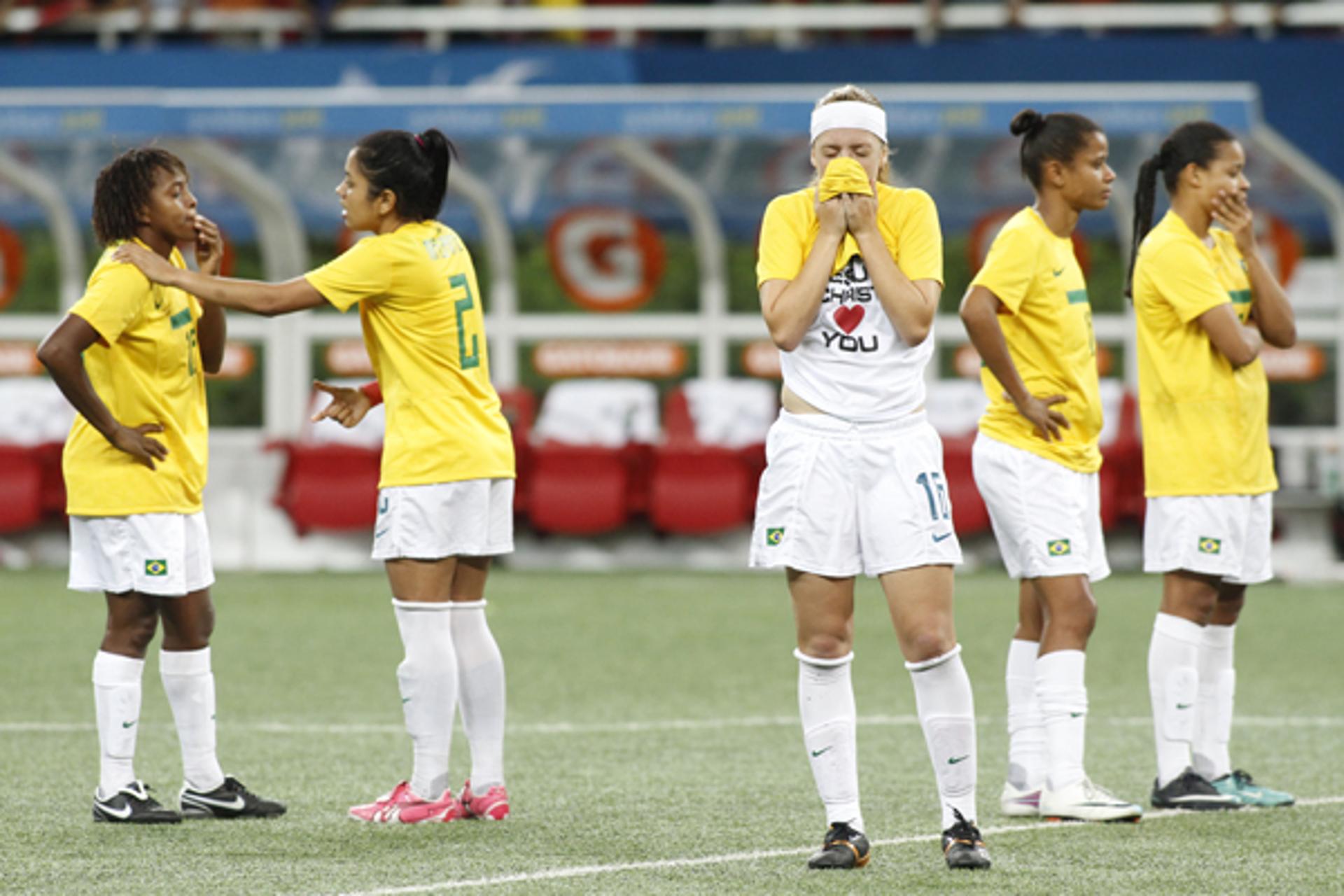 Pan 2011 - Brasil x Canadá - Futebol Feminino Final (Foto: Eduardo Viana)