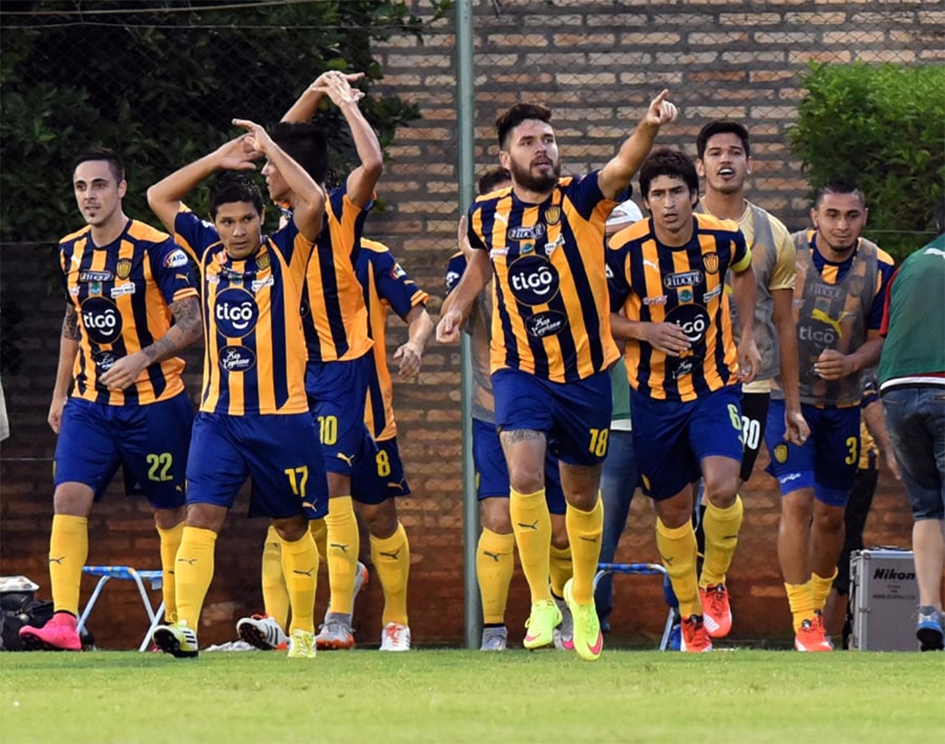 Sportivo Luqueno x AtleticoPR (foto:AFP)