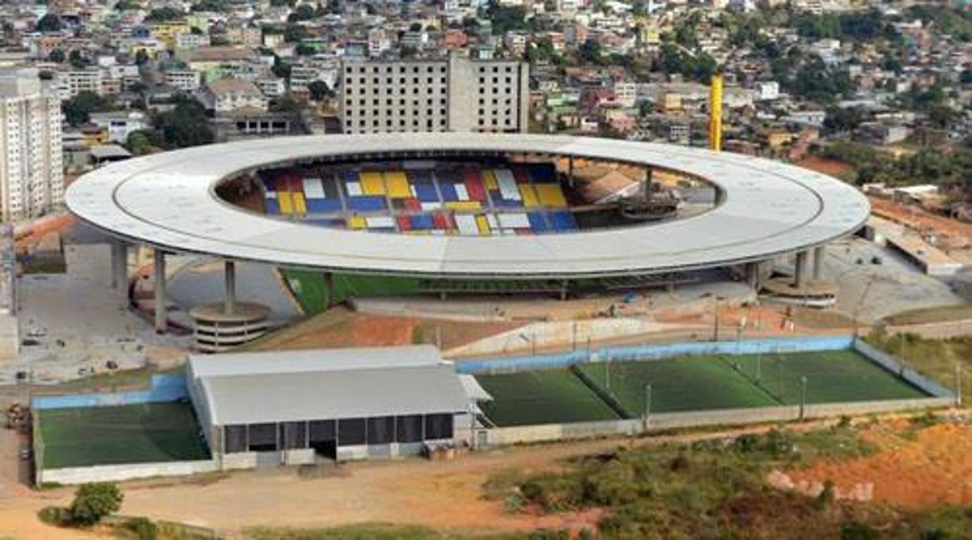 Kléber Andrade - Estádio em Cariacica (ES)