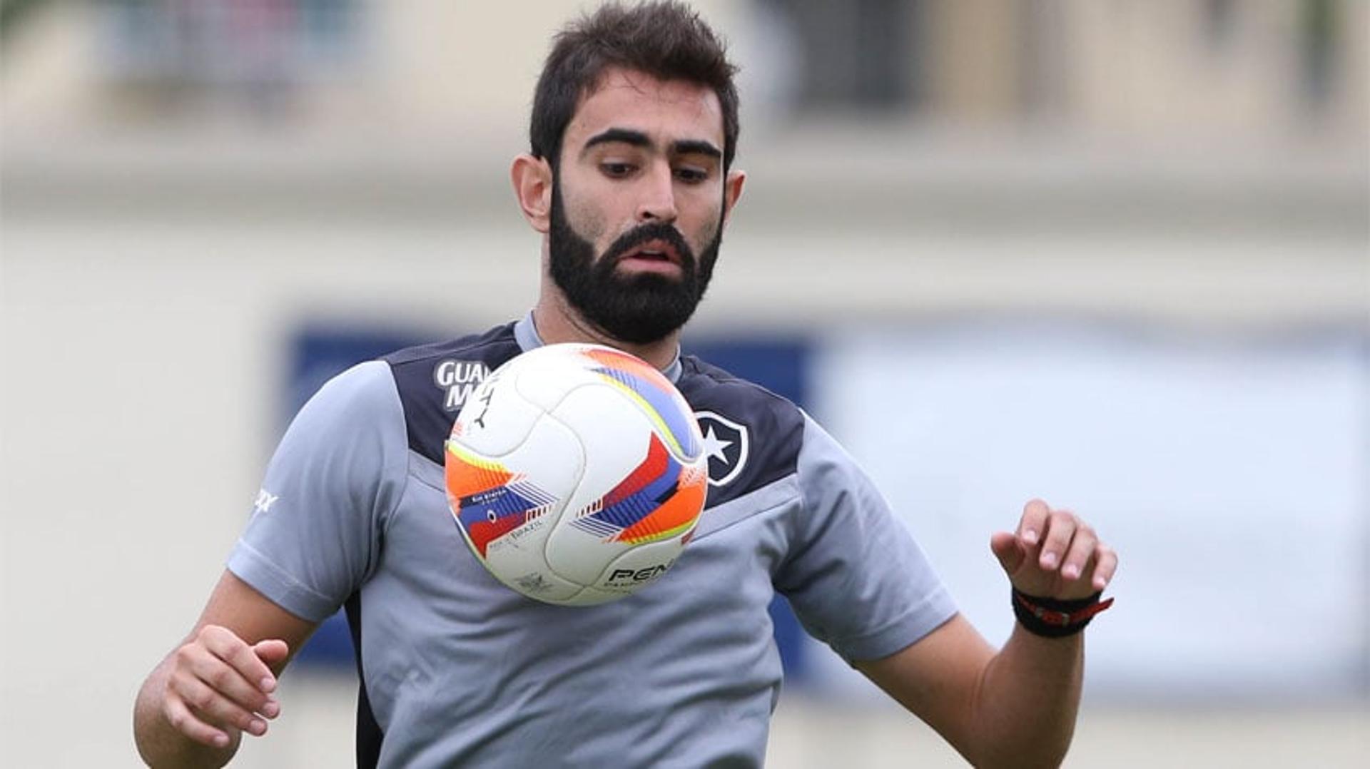 HOME - Treino do Botafogo - Renan Fonseca (Foto: Cleber Mendes/LANCE!Press)