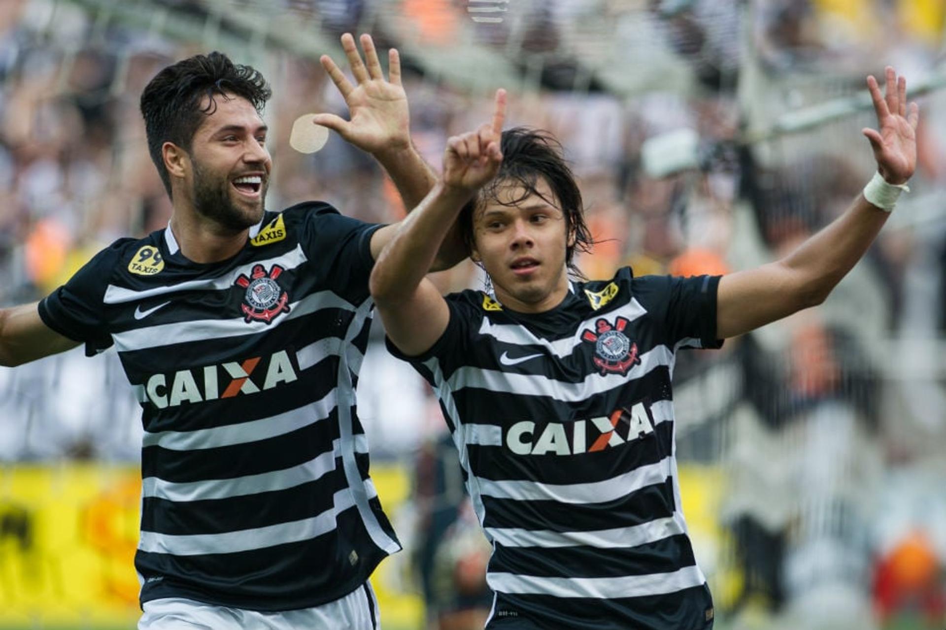 Romero comemora gol pelo Corinthians