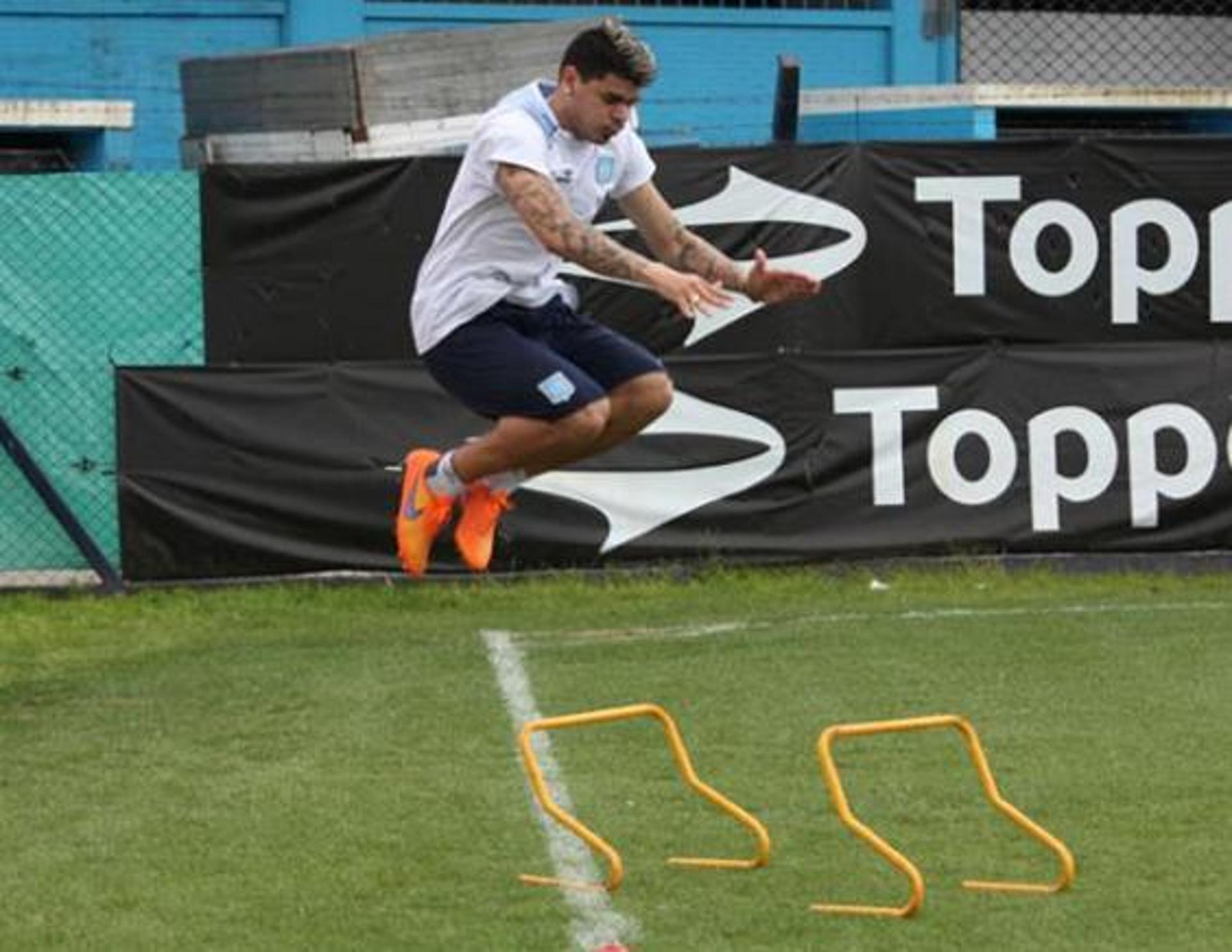 Bou (Foto: Reprodução/Facebook do Racing)