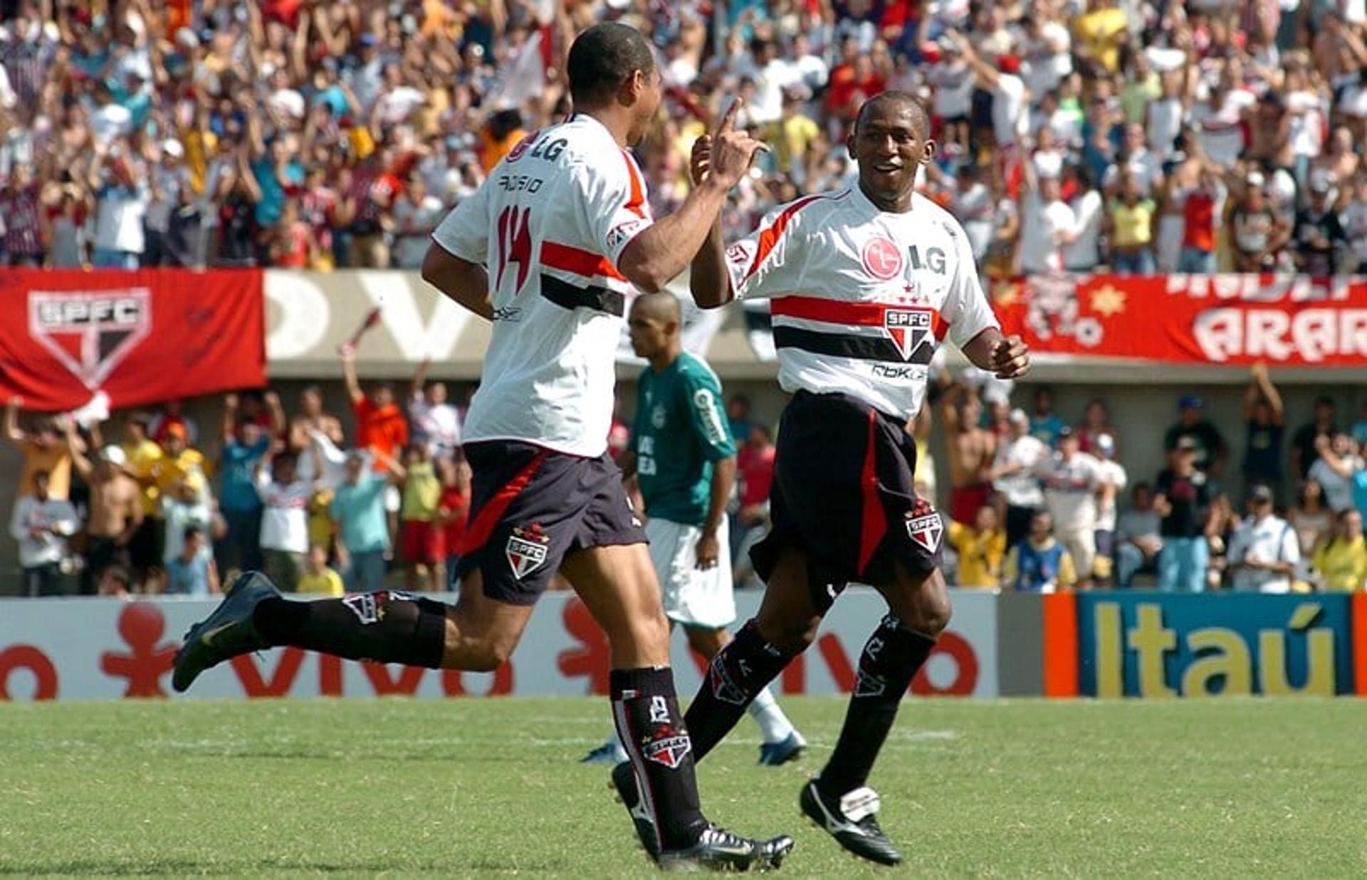 Mineiro e Aloísio - São Paulo