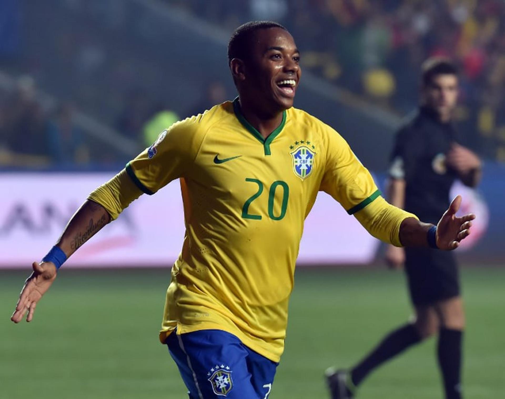 Robinho é mais um astro brasileiro que foi para a China, para o Guangzhou Evergrande