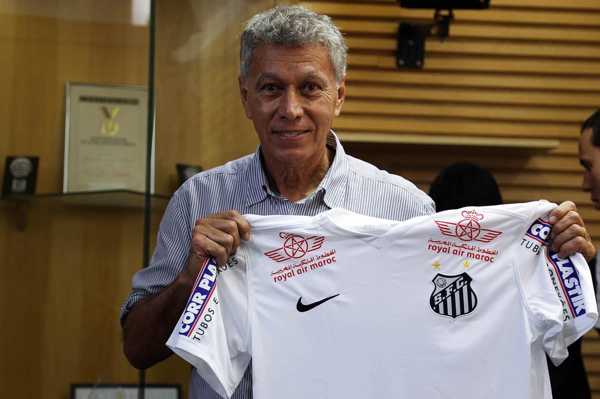 Clodoaldo e o novo patrocínio do Santos