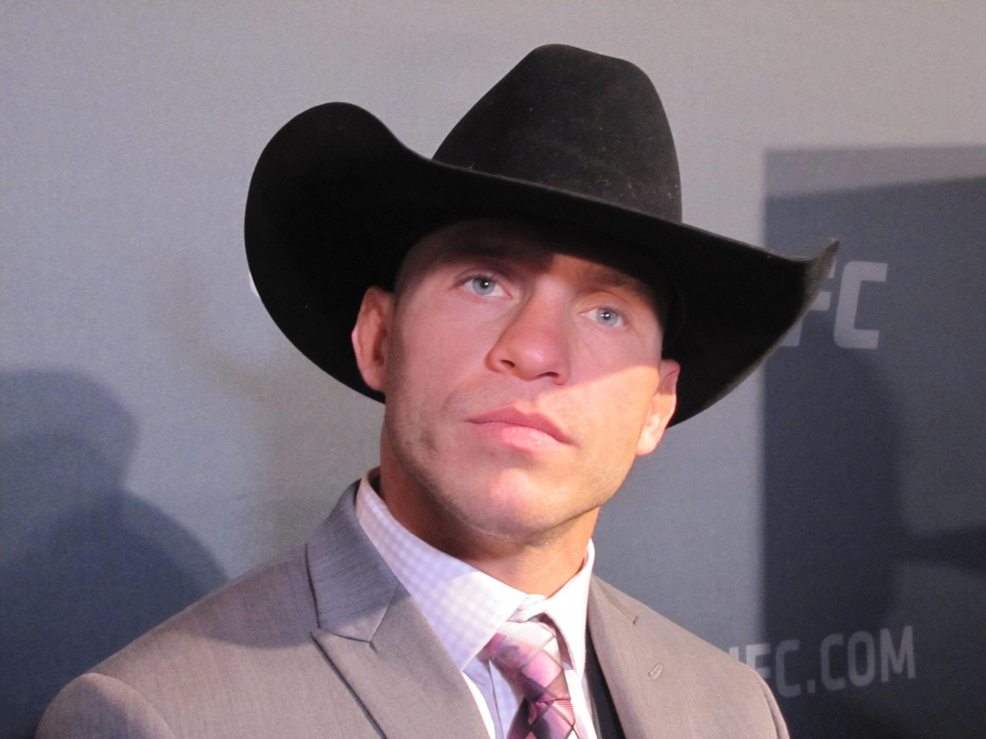 Donald Cerrone é o desafiante ao título dos leves do UFC