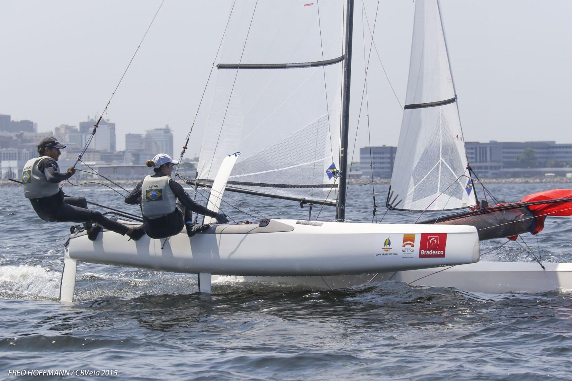 Samuel Albrecht e Isabel Swan defenderão o Brasil na Olimpíada do Rio de Janeiro (Foto: Fred Hoffmann/CBVela)