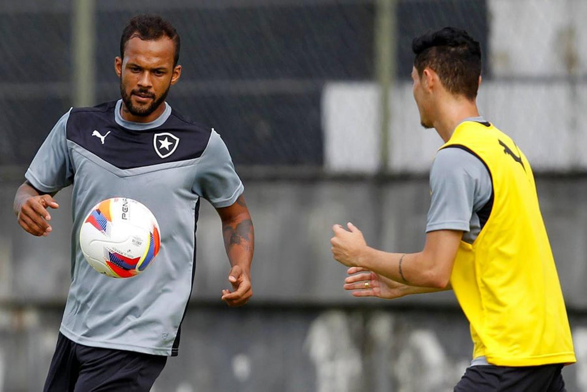 Treino do Botafogo - Bruno Silva