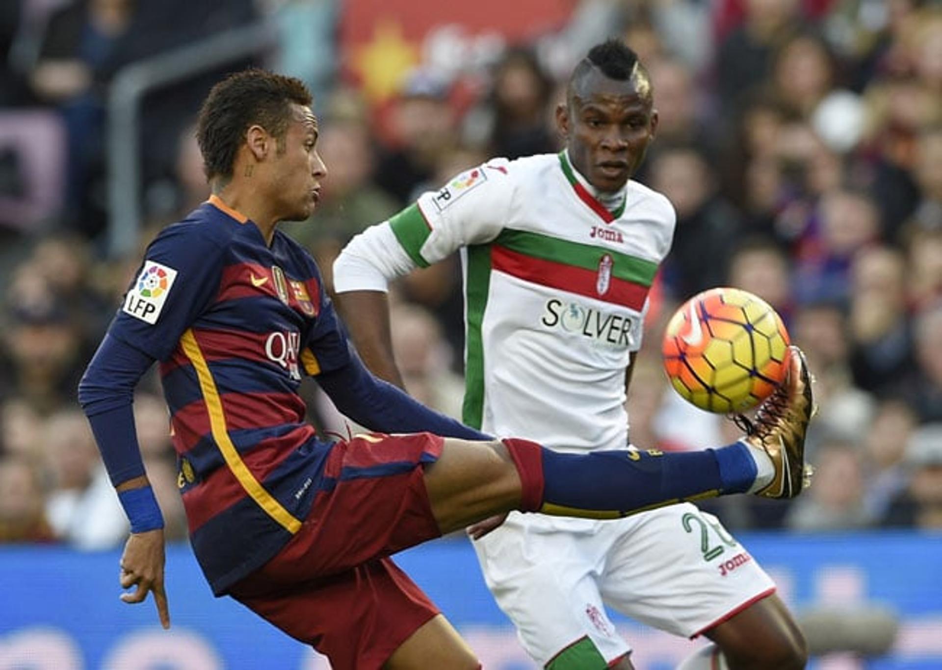 Neymar - Barcelona x Granada (Foto: Lluis Gene / AFP)