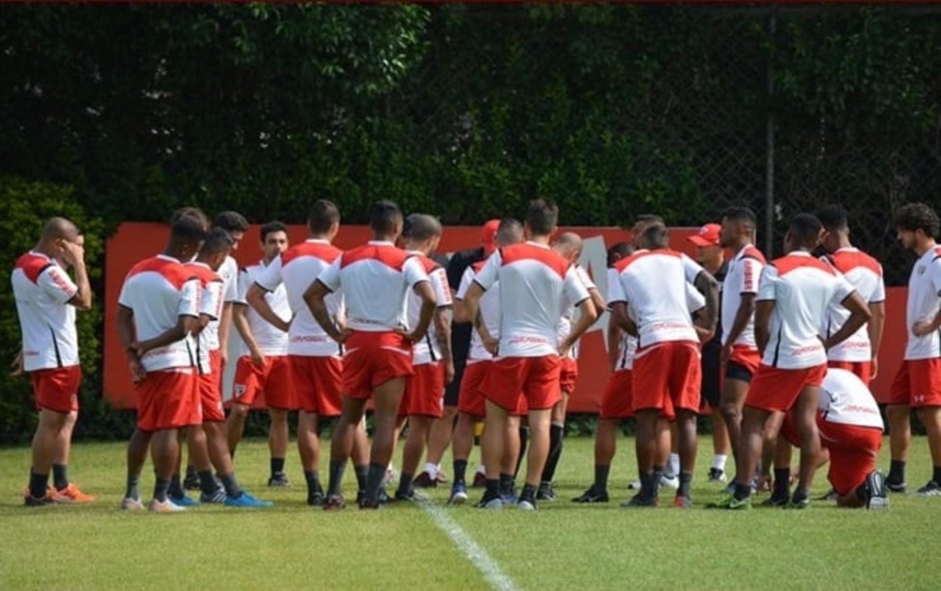 Elenco do São Paulo treino sábado