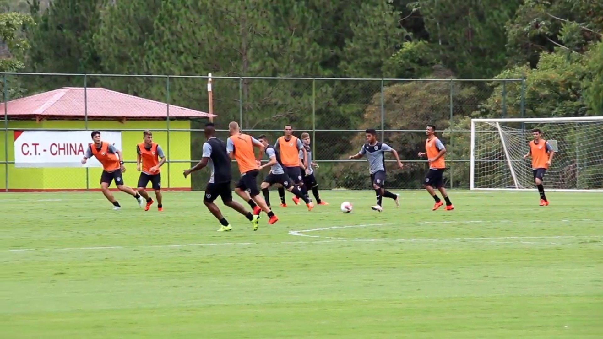 Botafogo treino China Park