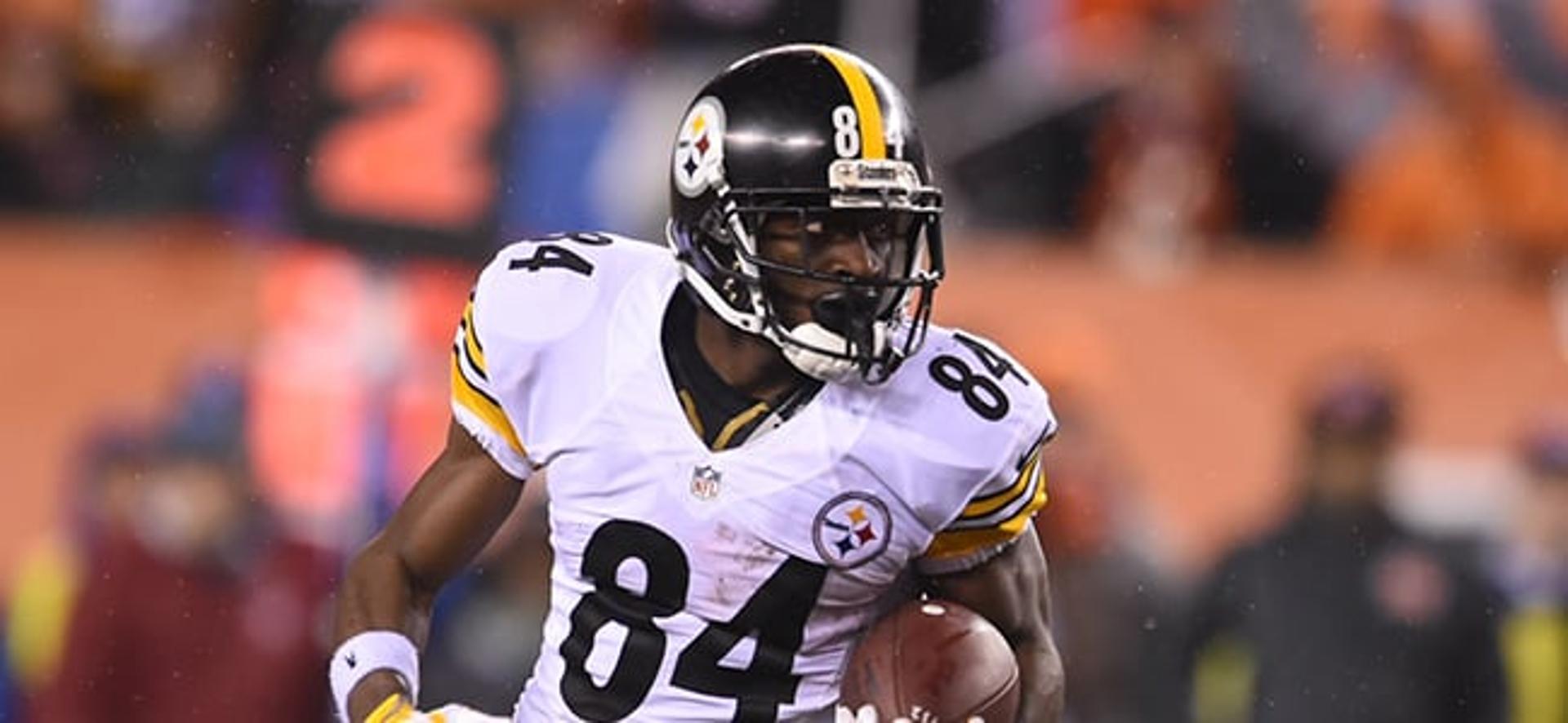 Wide receiver Antonio Brown não enfrentará o Broncos (Foto: Divulgação)