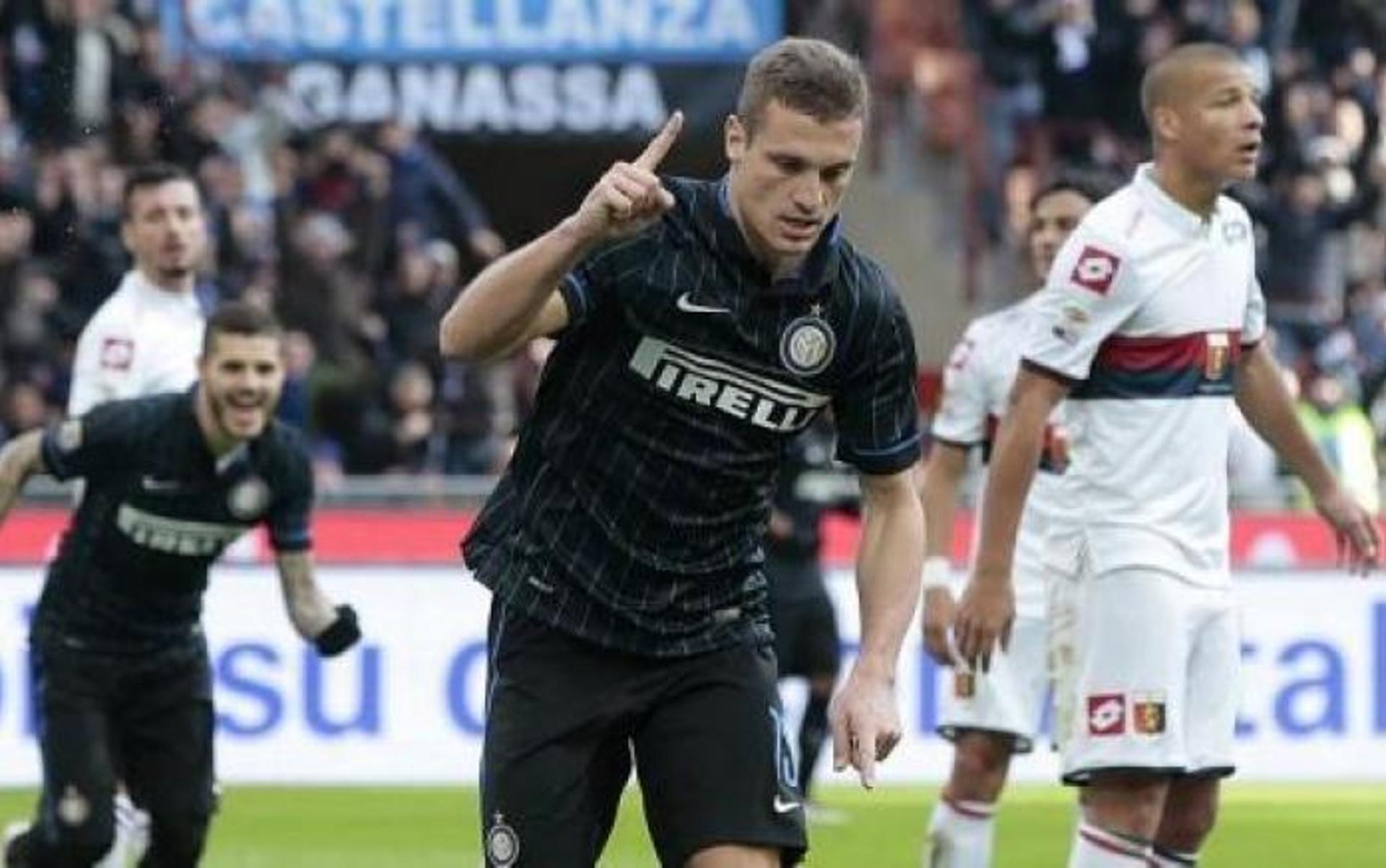 Vidic - Inter de Milão (Foto: Emílio Andreoli / AFP)