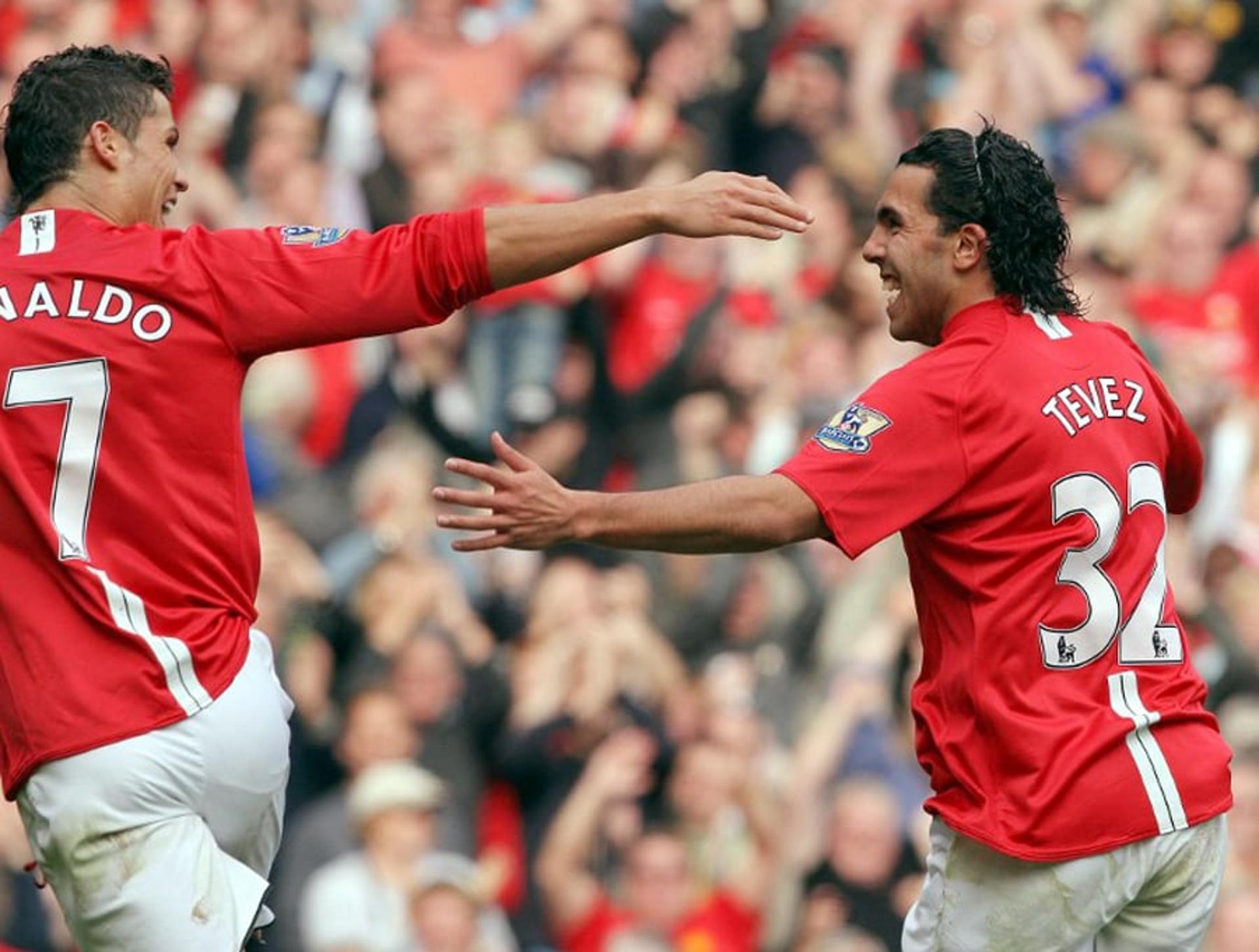 Entre 2007 e 2009, Cristiano Ronaldo e Tévez formaram o poderoso ataque do Manchester United