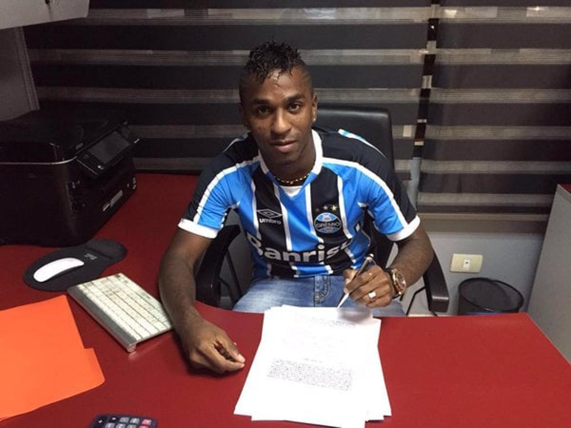 Miller Bolaños assina contrato com Grêmio (Reprodução / Twitter)