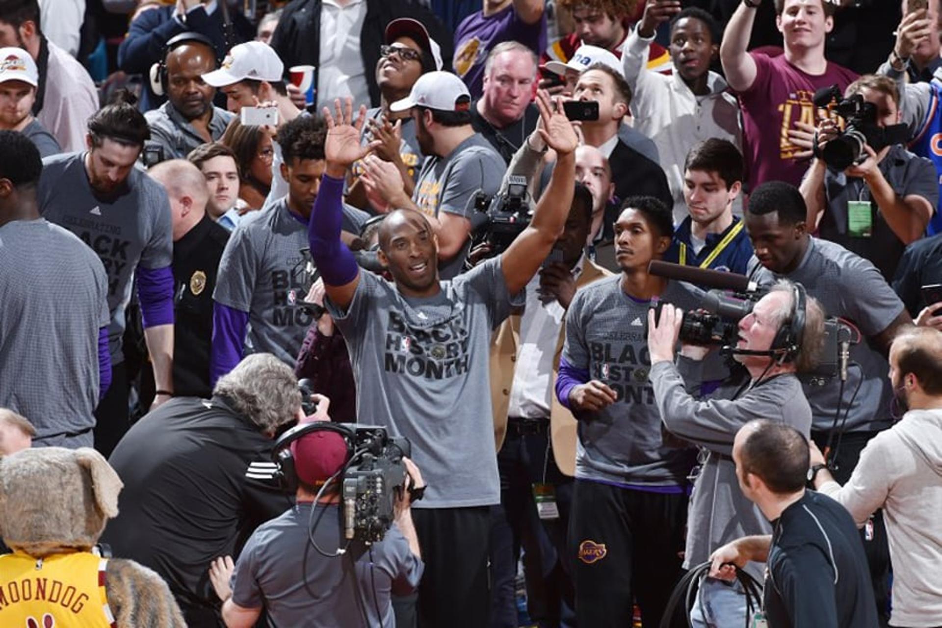 Kobe Bryant fez nesta quarta-feira seu último jogo atuando em Cleveland, contra os Cavaliers