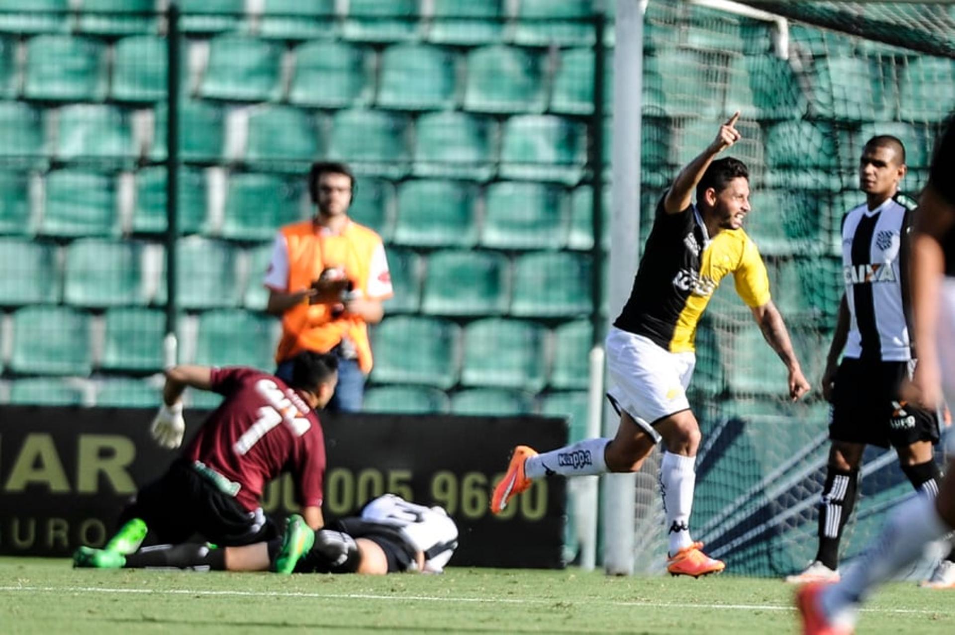 Figueirense x Criciuma (foto:Eduardo Valente)