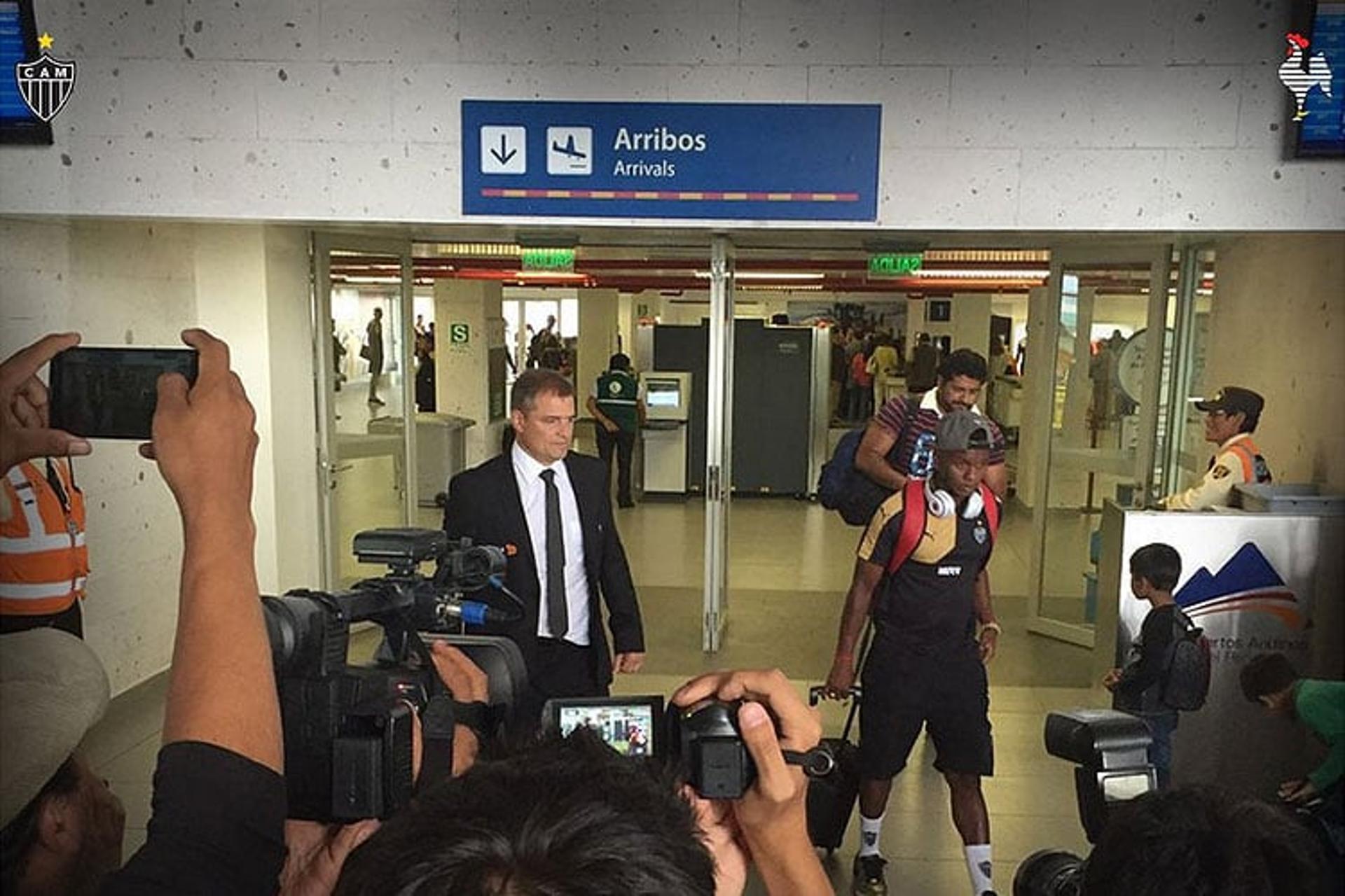 Aguirre chega em Arequipa (Foto: Divulgação / Atlético-MG)