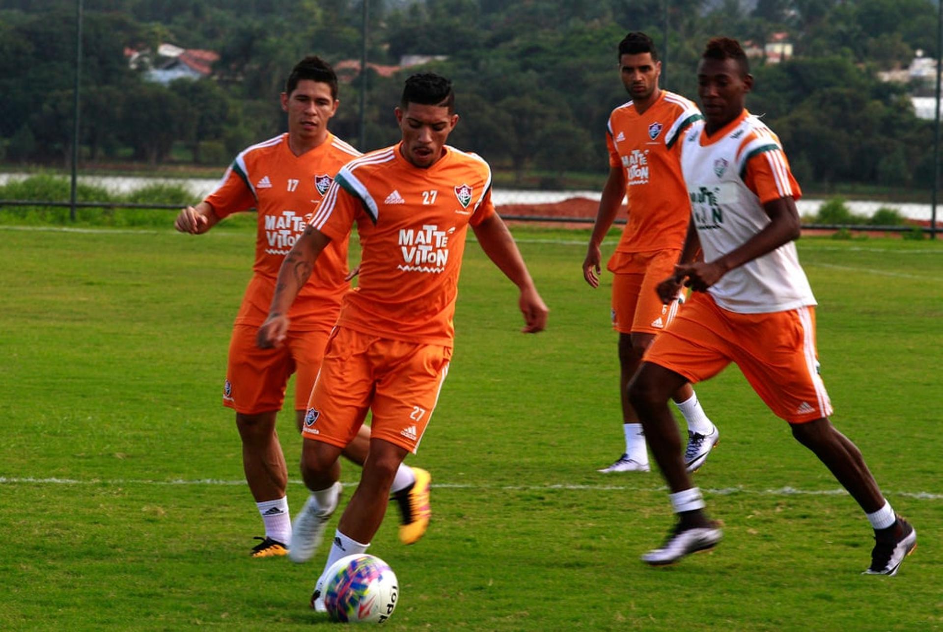 Volante pode ser titular no clássico contra o Botafogo