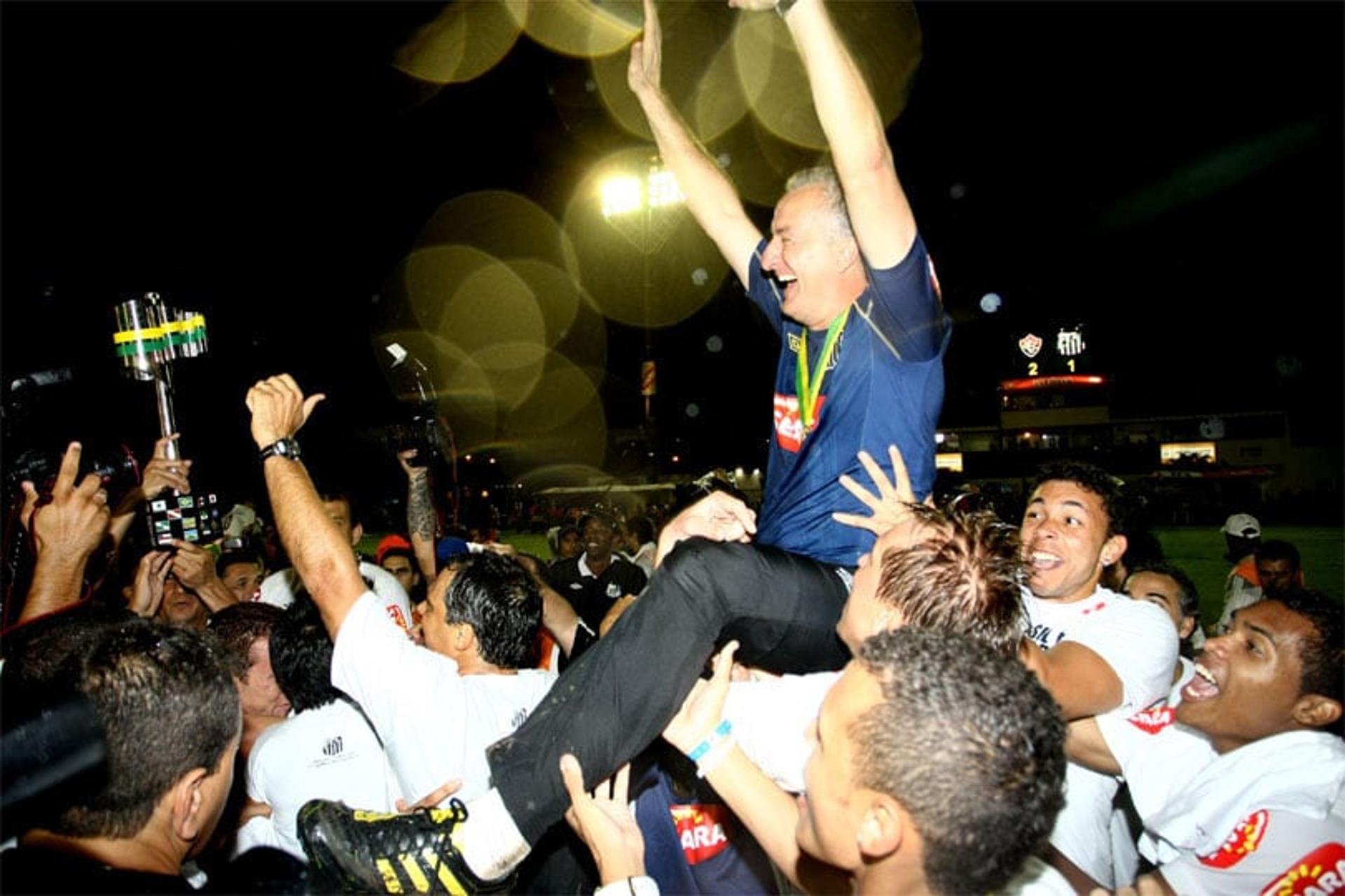 Dorival venceu a Copa do Brasil em 2010 contra o Vitória