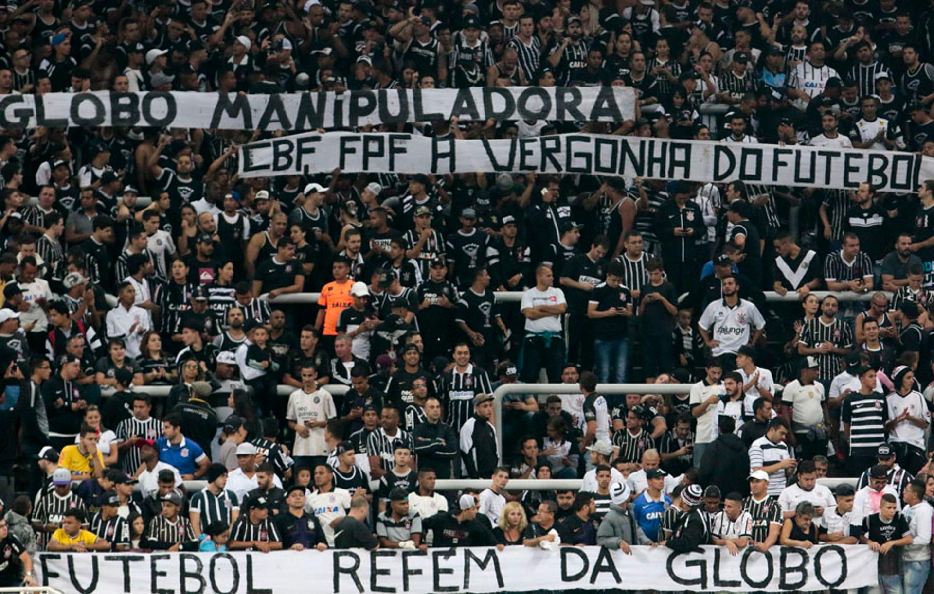 Torcida do Corinthians x Santa Fé