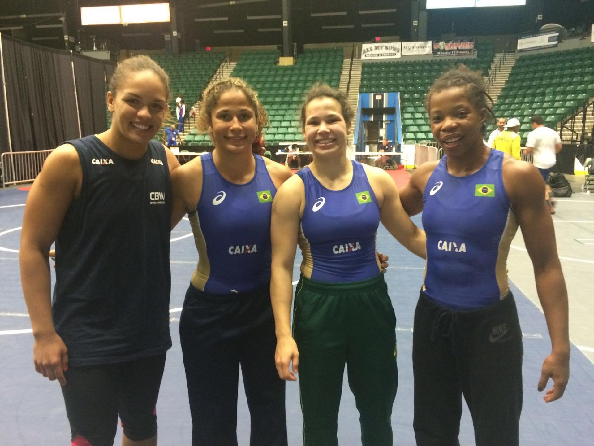 Aline Silva, Gilda Oliveira, Lais Nunes e Joice Silva estão classificadas para a Rio-2016 na luta olímpica (Foto: Divulgação/CBW)