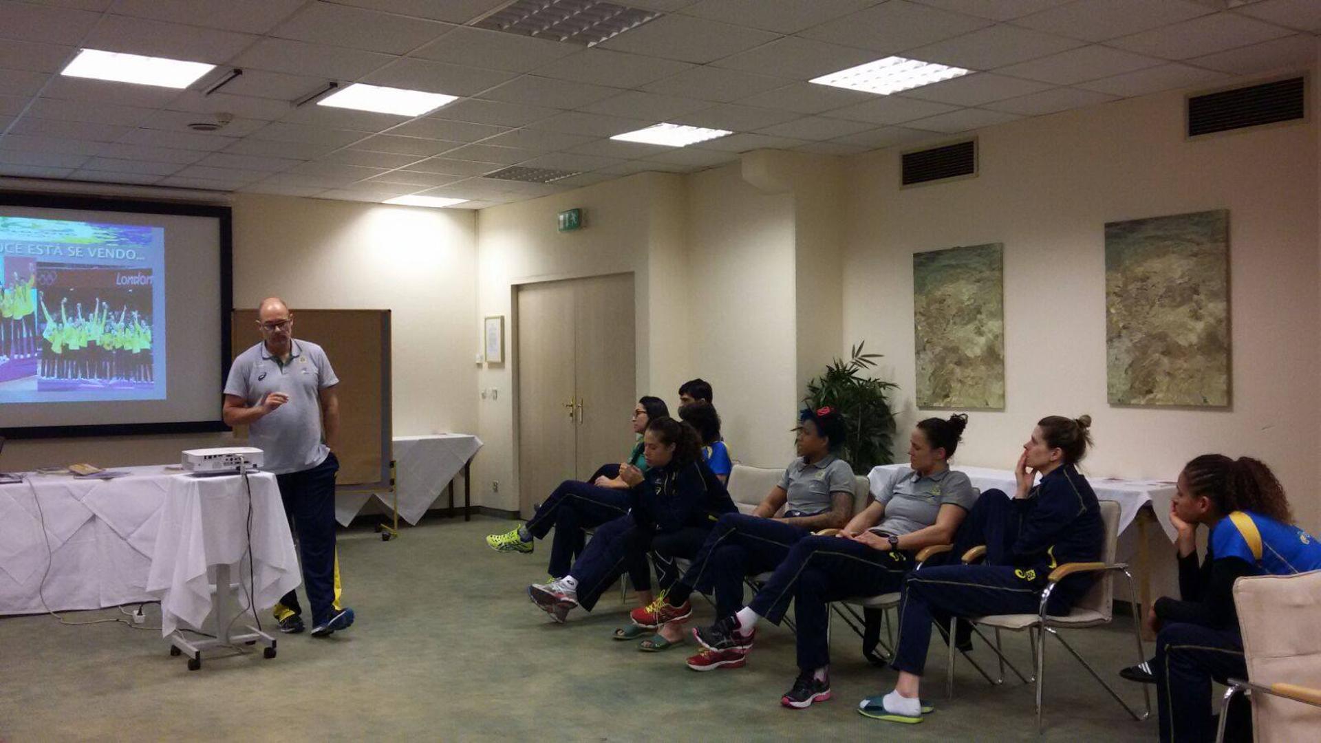 A Seleção Brasileira Feminina de Handebol chegou a Áustria para mais uma fase de treinamento. Foto: Divulgação/CBHb