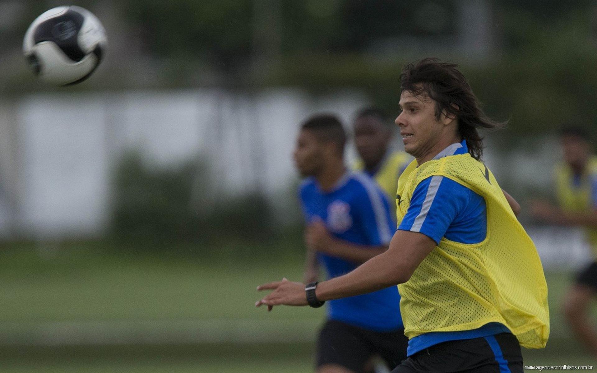 Romero começou bem na temporada, mas perdeu vaga no time (Foto: Daniel Augusto Jr)