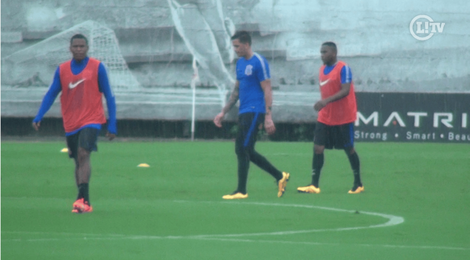 Treino do Corinthians após volta do Paraguai