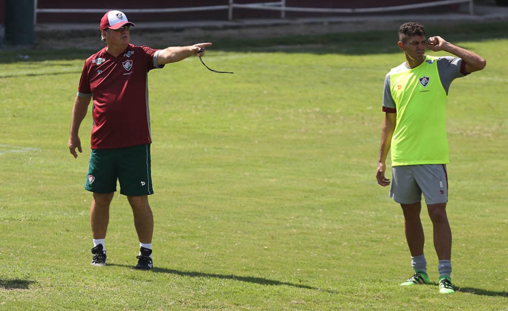 Levir Culpi - Fluminense treinando com a nova camisa