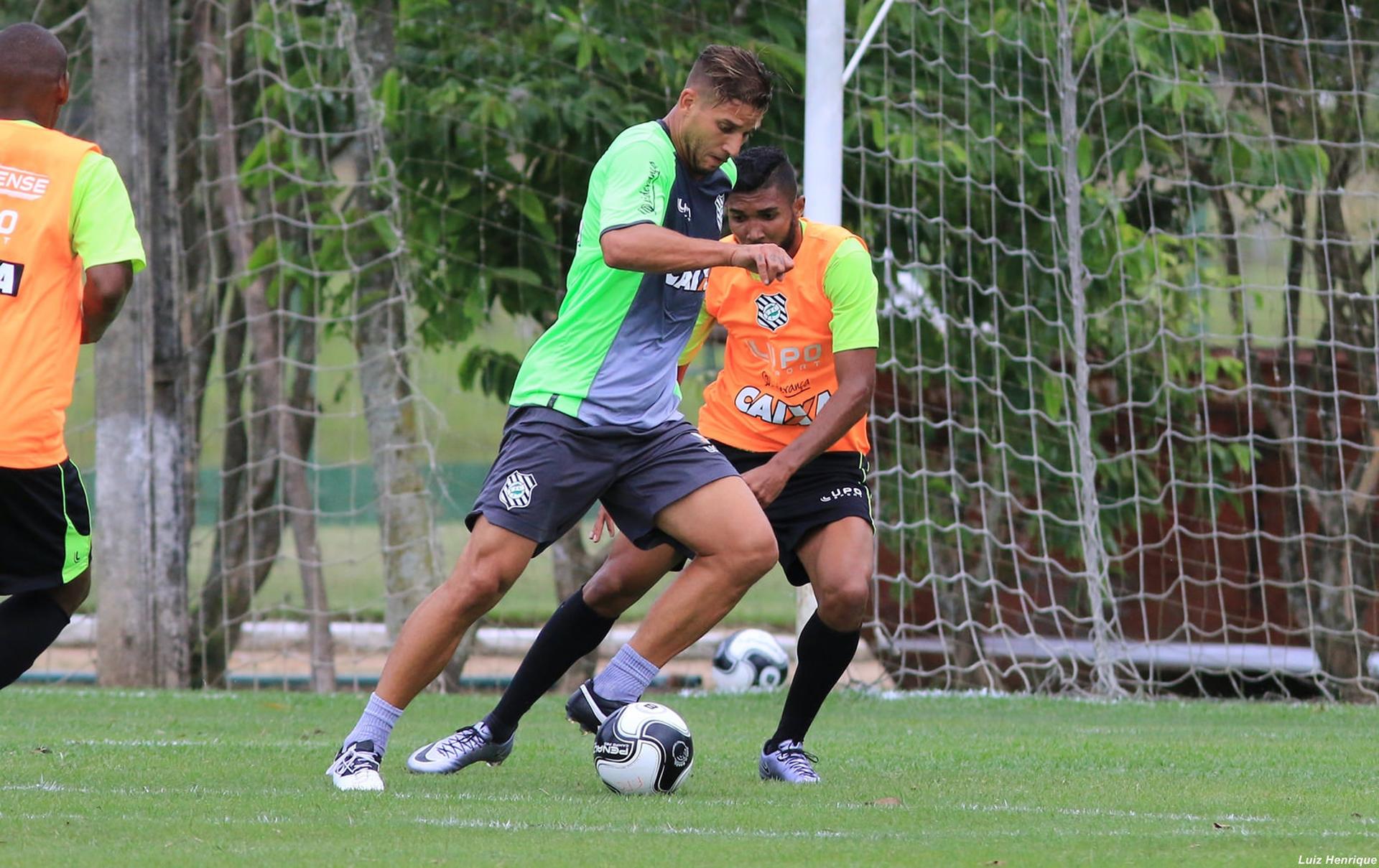 Rafael moura será apresentado nesta sexta no Figueira (Foto: Divulgação / Site Oficial Figueirense)