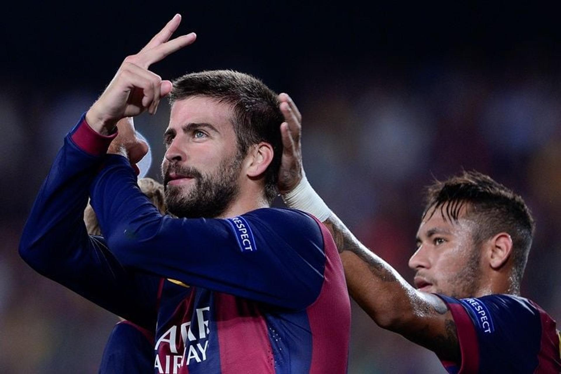 Piqué e Neymar são os que mais tiveram que pagar multas (Josep Lago/AFP)