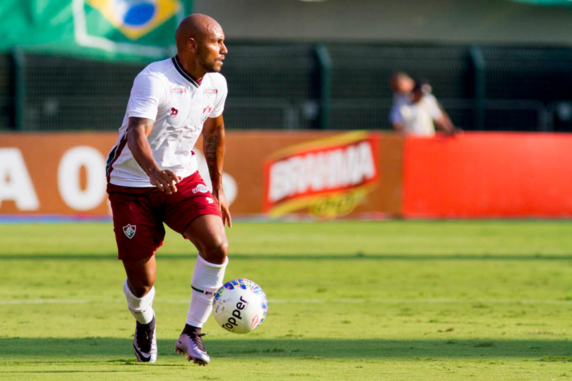 Jonathan deixa o Flu tendo atuado em 28 jogos, sendo 23 como titular