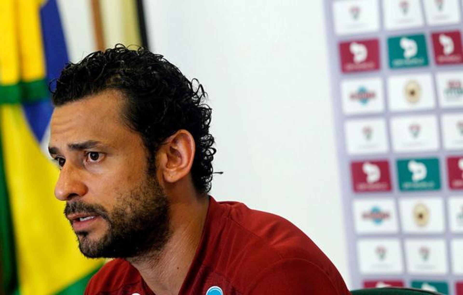 Fred dá entrevista coletiva no Fluminense (Foto: Nelson Perez/Fluminense F.C)