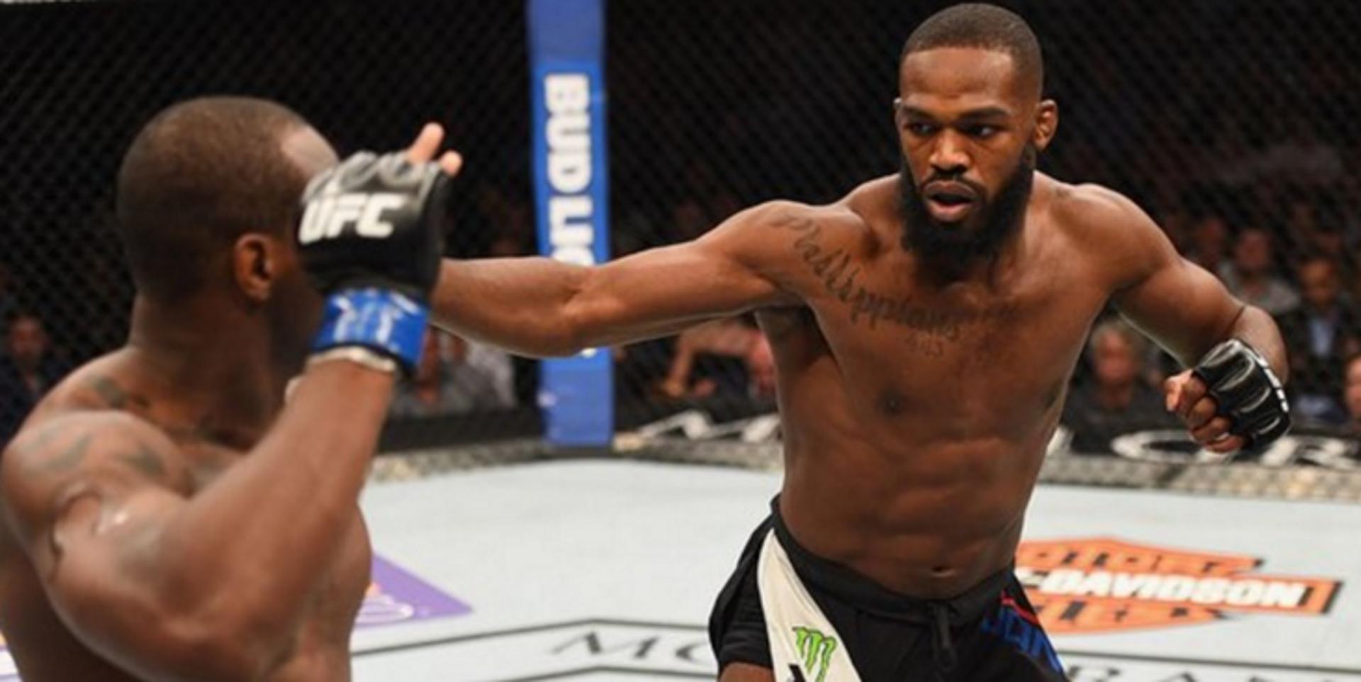 Jon Jones é o campeão interino dos meio-pesados do UFC (FOTO: Reprodução)