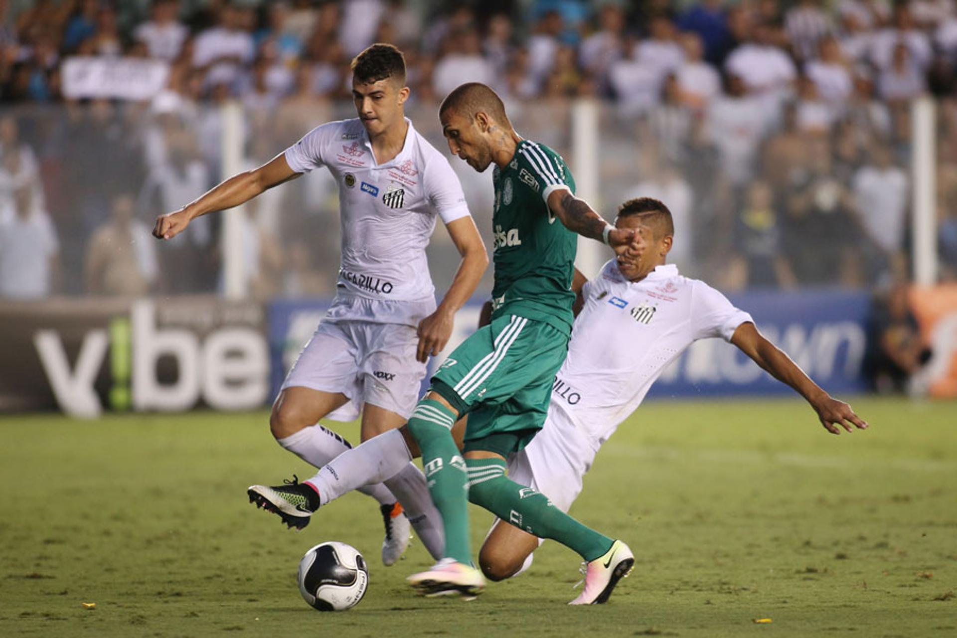 Último jogo - Santos 2 x 2 Palmeiras (24/04/2016 - semifinal do Paulistão)&nbsp;