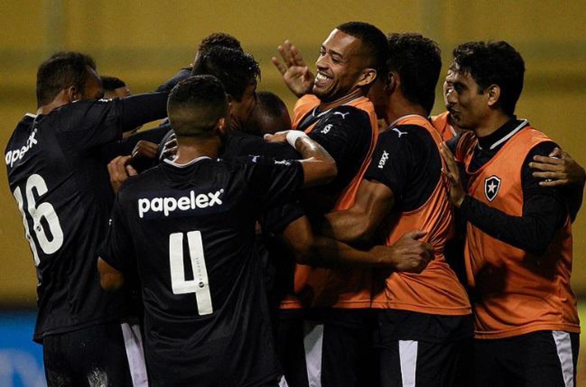 Botafogo x Coruripe - Copa do Brasil (Foto: Vitor Silva/SSPress/Botafogo)