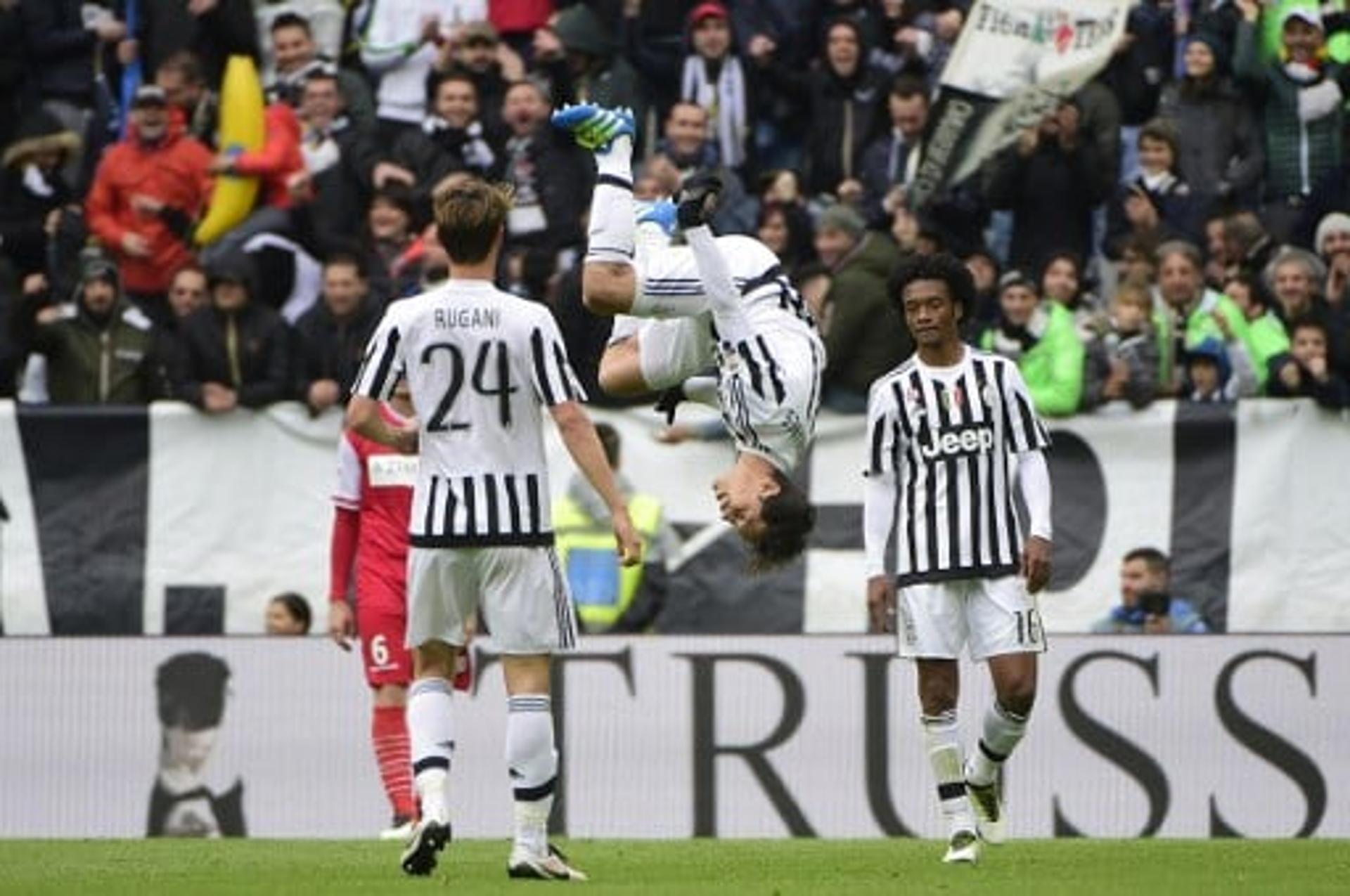 Hernanes - Juventus x Carpi