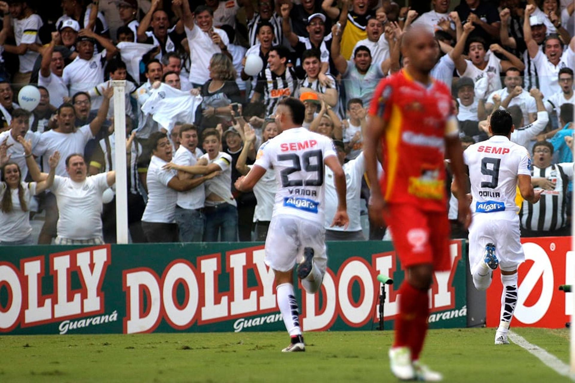 Ricardo Oliveira comemora o gol da vitória e do título