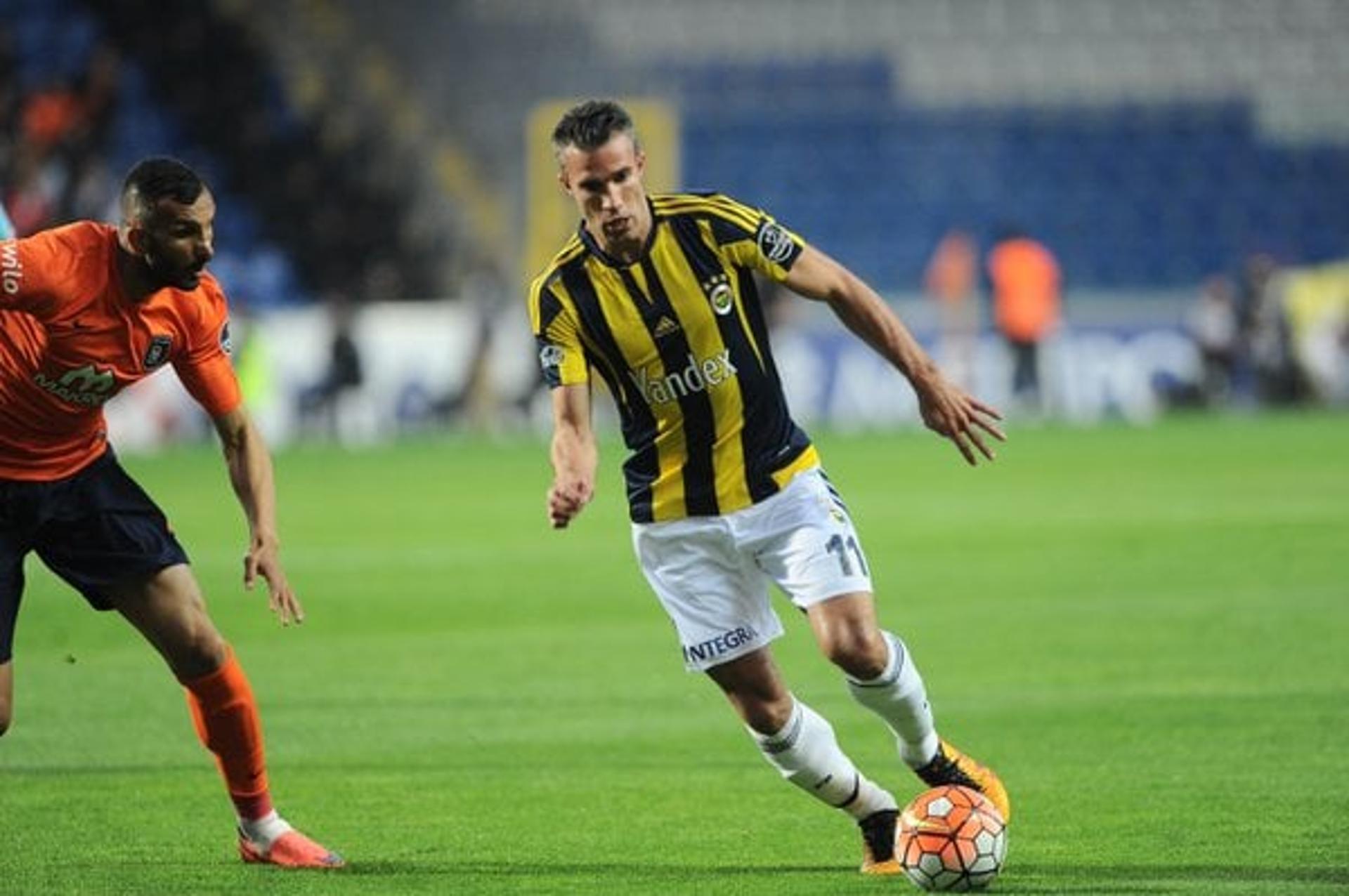 Van Persie - Istanbul Basaksehir x Fenerbahce