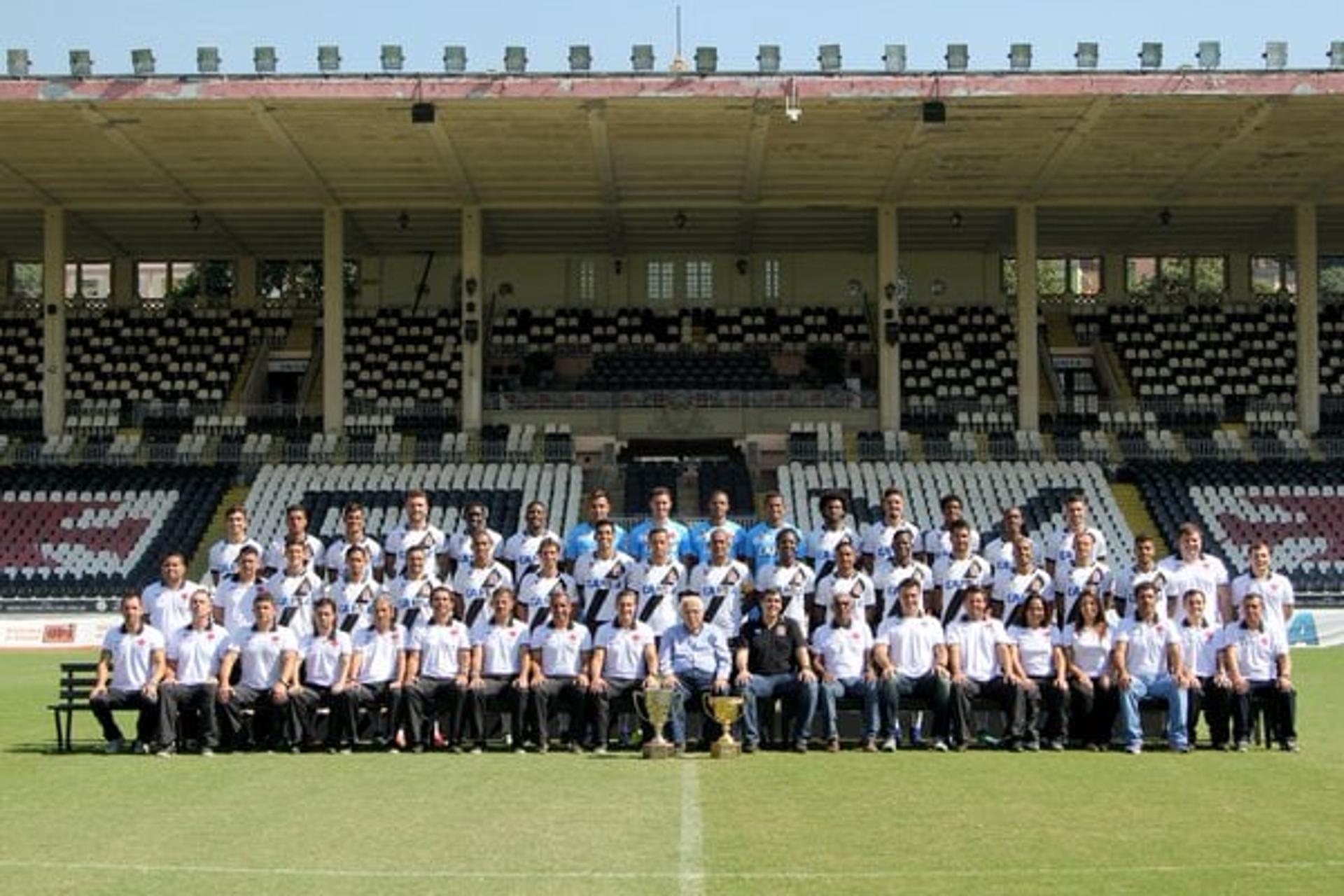 Vasco fez na manhã desta terça-feira a foto oficial do título do Carioca de 2016 (Foto: Paulo Fernandes/Vasco)