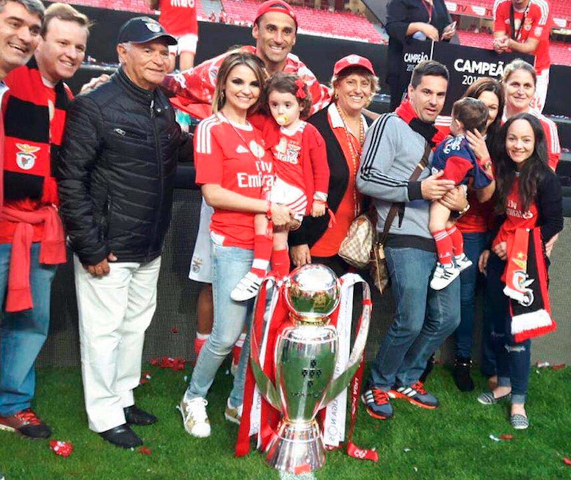 Benfica - Jonas e Familia (foto:Divulgação)