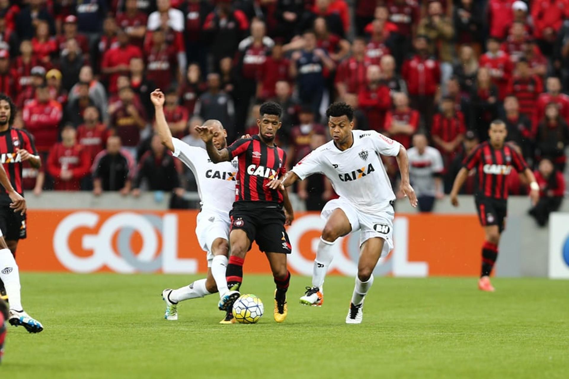 Atlético PR x Atlético MG