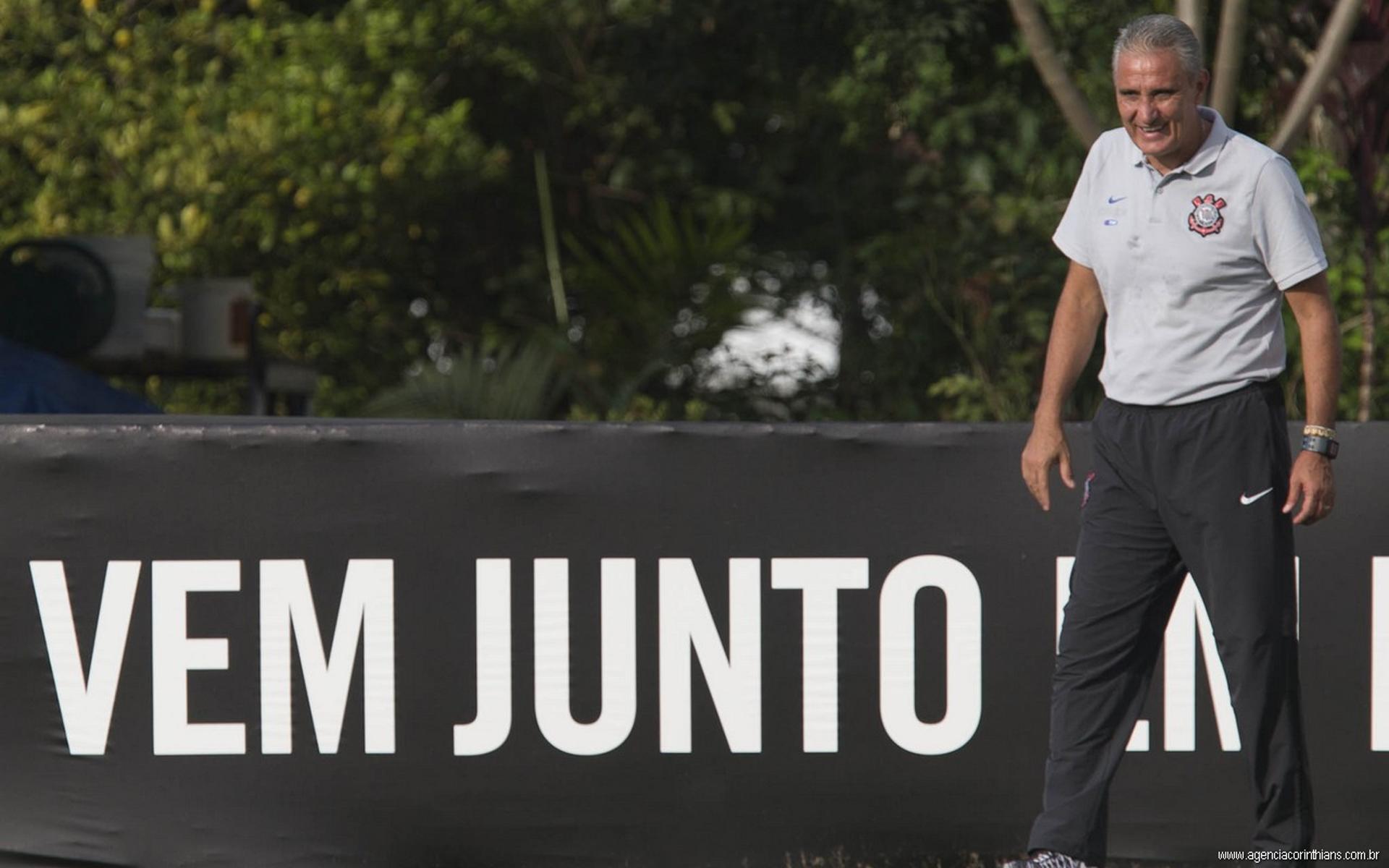 Tite soma 61 vitórias, 24 empates, 16 derrotas em 101 jogos desta terceira passagem