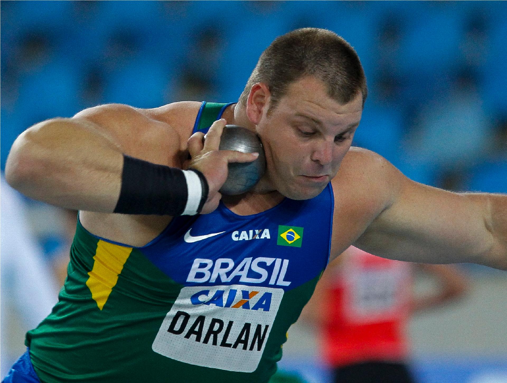 Darlan Romani conquistou a medalha de prata no arremesso de peso e garantiu vaga na Rio-2016 (Foto: Washington Alves/CBAt)