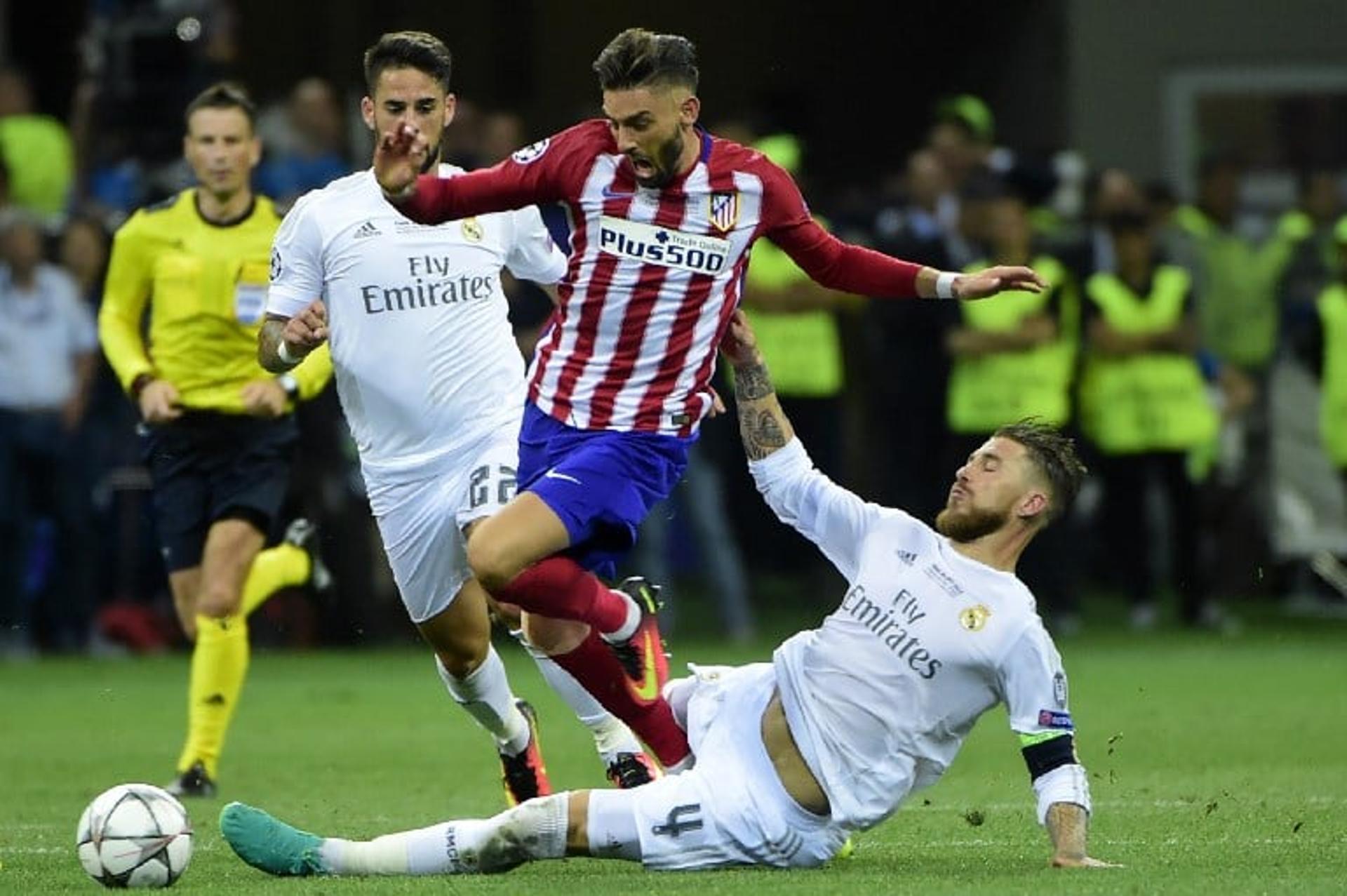 Ferreira Carrasco e Sergio Ramos - Real Madrid x Atlético de Madrid