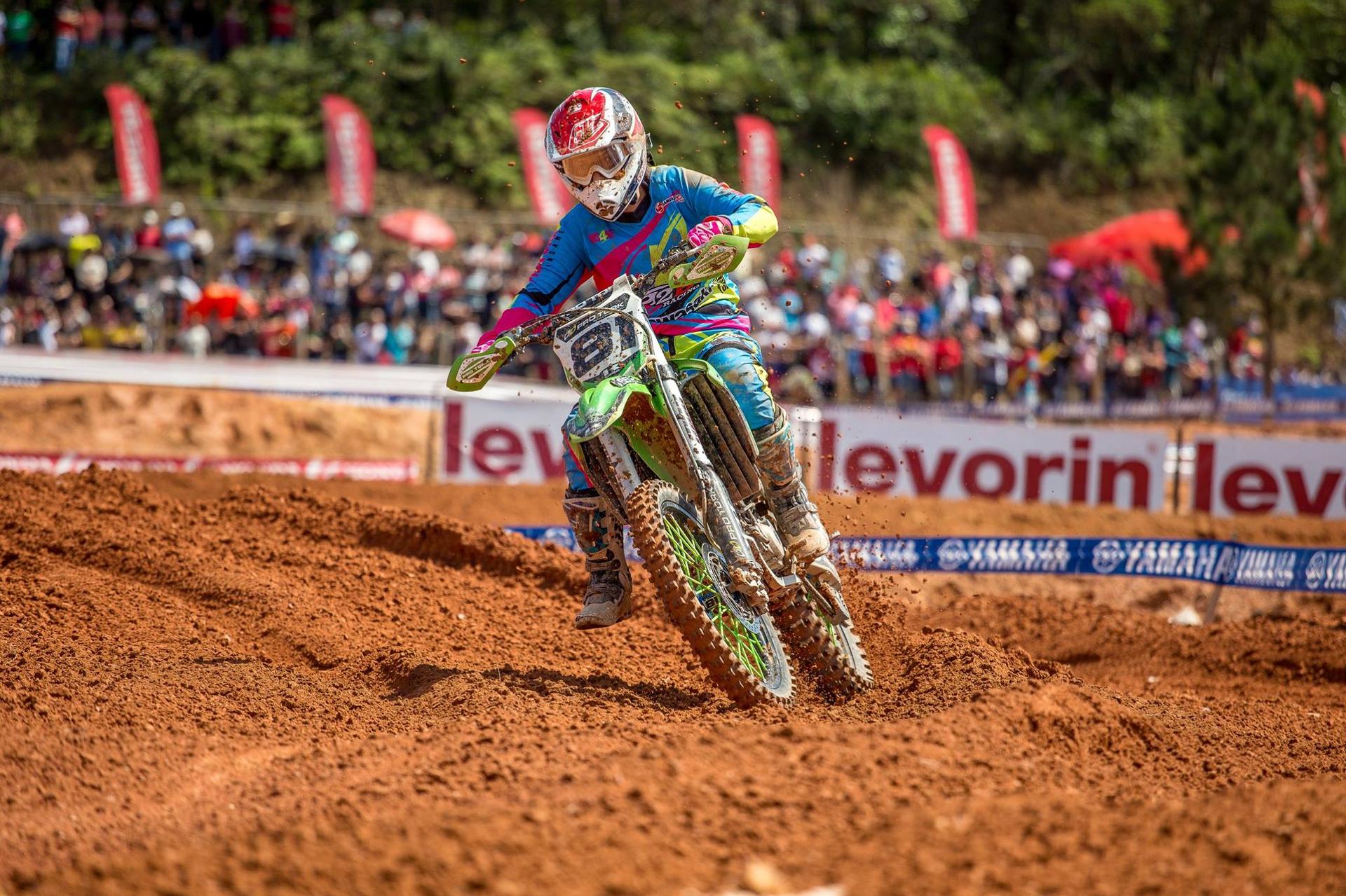 A piloto de Motocross, Mariana Balbi, é a única brasileira que está participando do Mundial