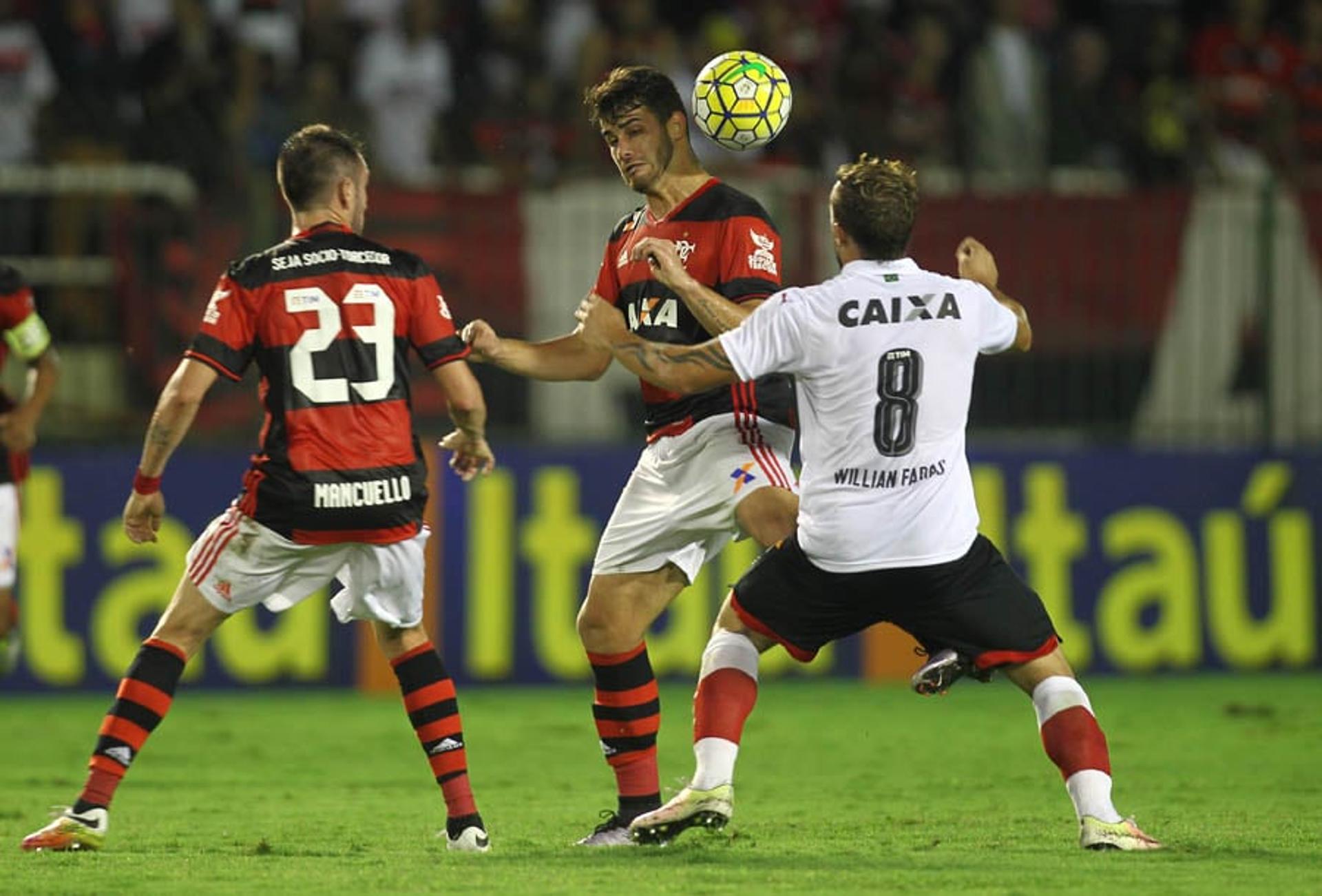 Último encontro: Flamengo 1x0 Vitória (quinta rodada do Brasileirão-2016